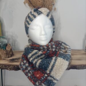 BANDEAU ET SNOOD FAIT MAIN EN CREATION ARTISANALE DE LOUCIA CREATION TIENT CHAUD POUR L'HIVER.