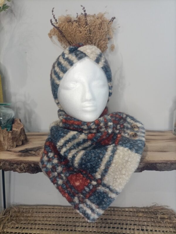 BANDEAU ET SNOOD FAIT MAIN EN CREATION ARTISANALE DE LOUCIA CREATION TIENT CHAUD POUR L'HIVER.