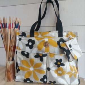 Sac cabas fleuri, cadeaux fête des mères avec la marque de créateur, Loucia Creation.