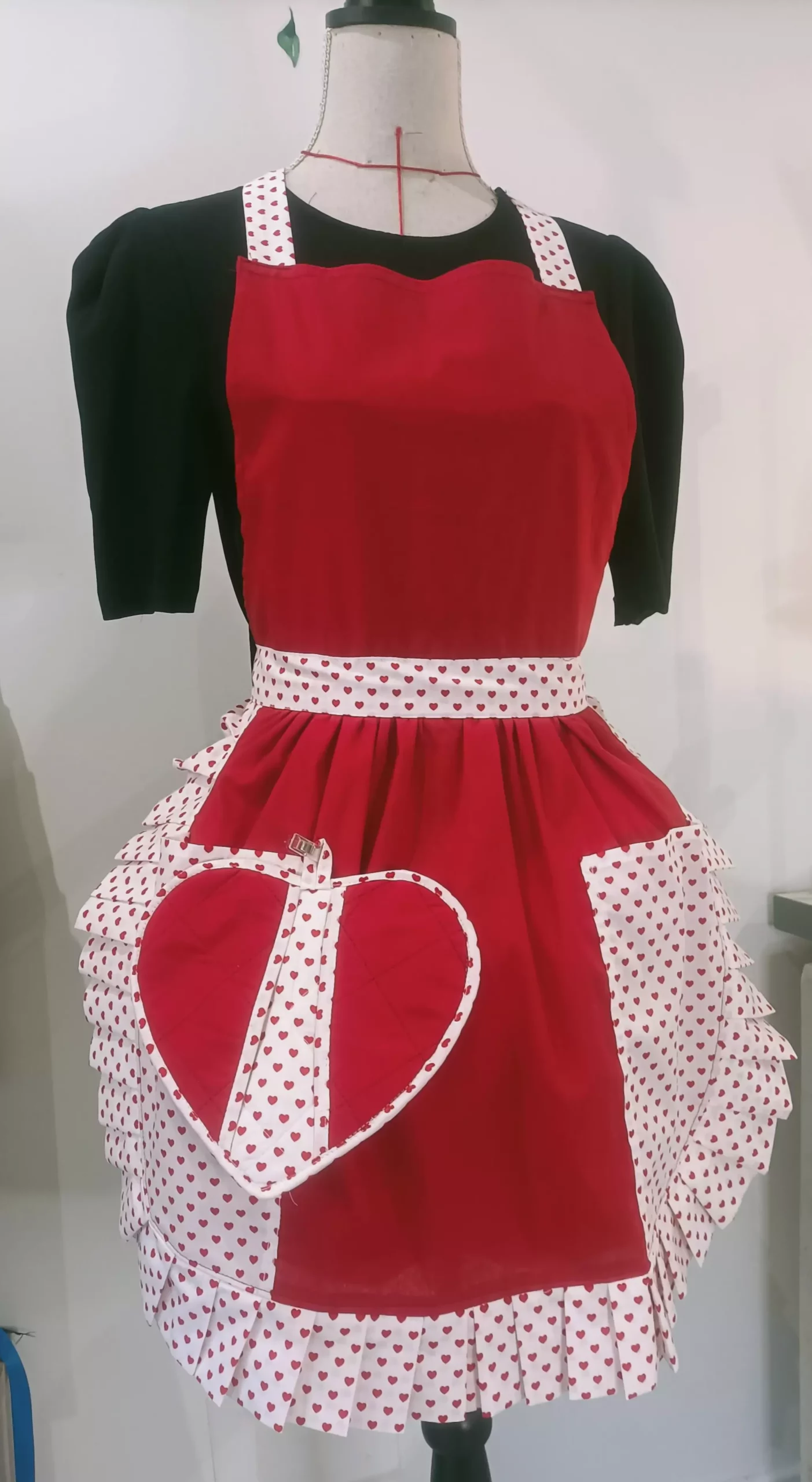 Tabliers de cuisine Saint Valentin rétro rouge et blanc